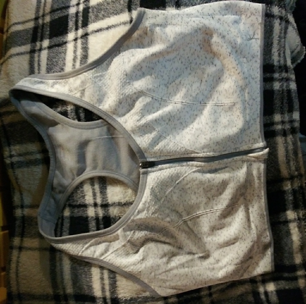 Sports bra